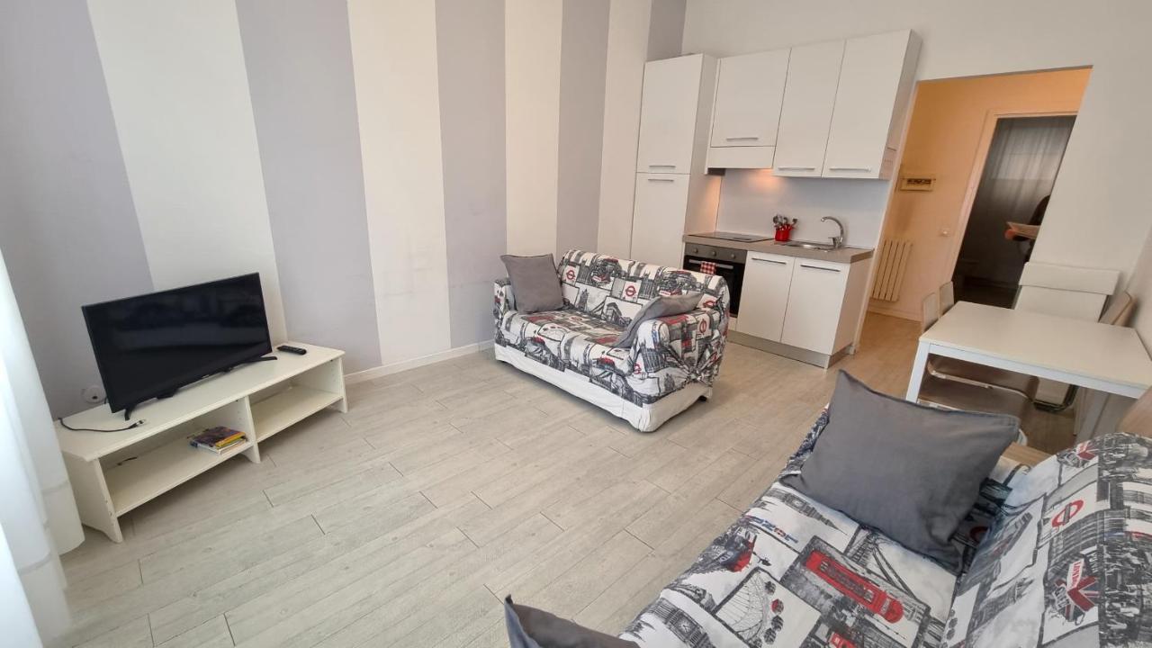 Affittimoderni Milano White Apartment Екстериор снимка